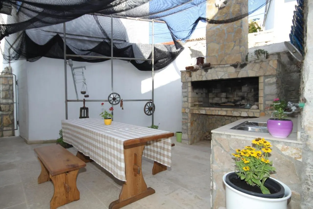 Holiday House With Wifi Kukljica, Ugljan - 8251 Holiday home